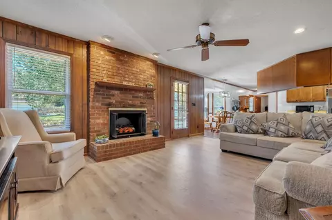 4245 Ben Blvd, Tallahassee, FL 32303