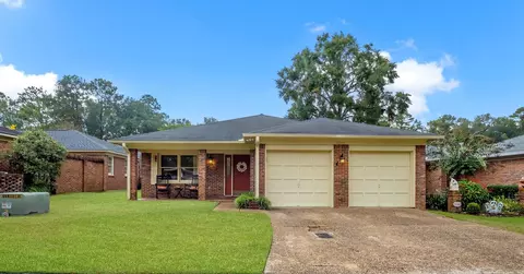 3219 Rue De Lafitte Dr, Tallahassee, FL 32312