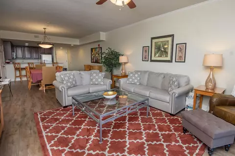 215 W College Ave #905, Tallahassee, FL 32301