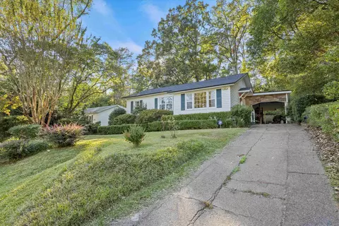 1940 Temple Dr, Tallahassee, FL 32303