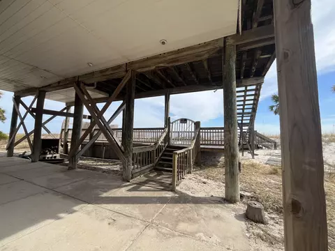 Exterior - 604 Bald Point Dr, Alligator Point, FL 32346 photo 4 of 6