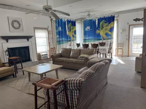 Living - 604 Bald Point Dr, Alligator Point, FL 32346 photo 5 of 7