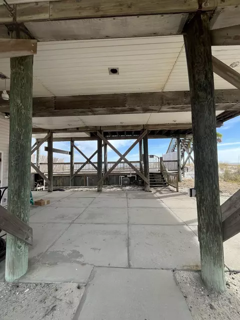 Exterior - 604 Bald Point Dr, Alligator Point, FL 32346 photo 6 of 6