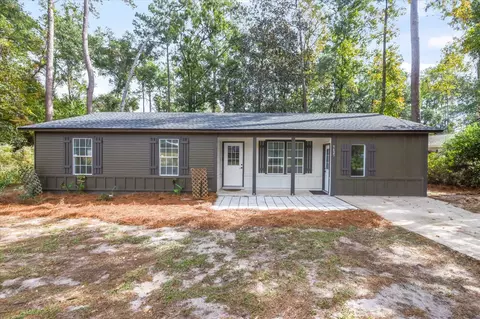 9425 Hackberry Ln, Tallahassee, FL 32305