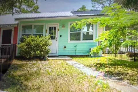 50 Pine # -3, Carrabelle, FL 32322