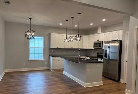 Kitchen - 50 Frank Run, Midway, FL 32343 photo 1 of 2