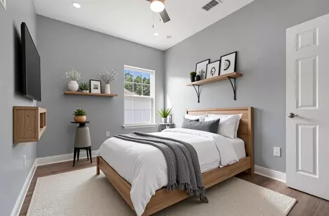 Bedroom - 50 Frank Run, Midway, FL 32343 photo 3 of 3