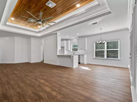 4154 Green Meadows Trl, Marianna, FL 32446