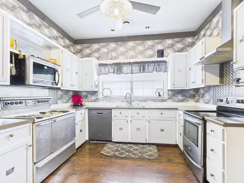 Kitchen - 608 Plantation Rd, Perry, FL 32348 photo 2 of 3