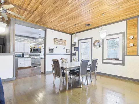 Dining - 608 Plantation Rd, Perry, FL 32348 photo 1 of 2