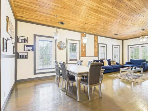 Dining - 608 Plantation Rd, Perry, FL 32348 photo 2 of 2