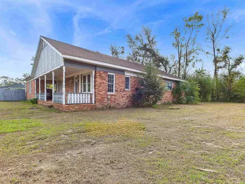 Exterior - 608 Plantation Rd, Perry, FL 32348 photo 1 of 2