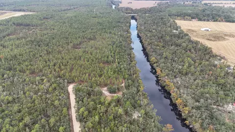 526 NE N River Bend Way, Pinetta, FL 32350