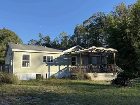 201 Forest Ln, Crawfordville, FL 32327