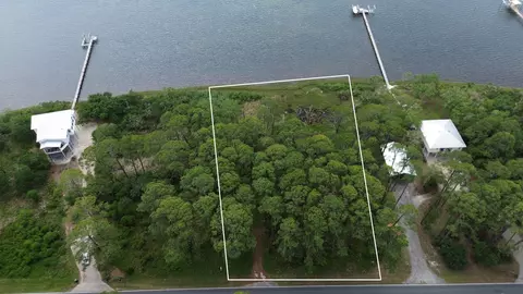 2790 Highway 98 E, Lanark, FL 32322