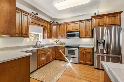 Kitchen - 3850 Preston Sheffield Rd, Perry, FL 32347 photo 2 of 5