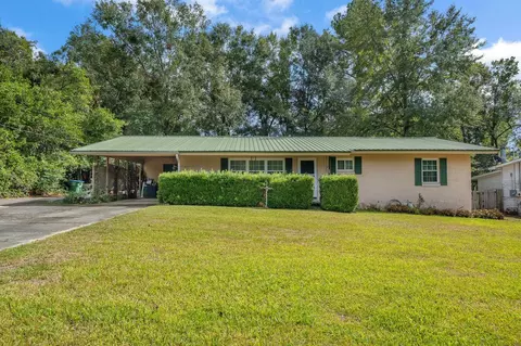 223 S Lowe St, Quincy, FL 32351