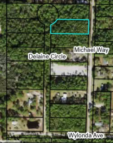 118 Delaine Cir, East Point, FL 32328