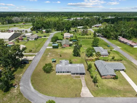 203 Forest Cir, Perry, FL 32347 photo 31