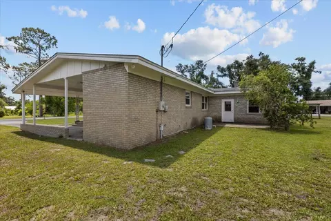 203 Forest Cir, Perry, FL 32347 photo 8