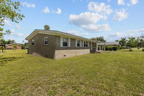 203 Forest Cir, Perry, FL 32347 photo 3