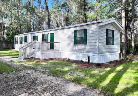 54 Solomon Dr, Crawfordville, FL 32327