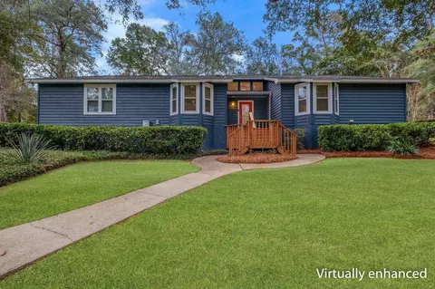3900 Royal Oaks Ct, Tallahassee, FL 32309