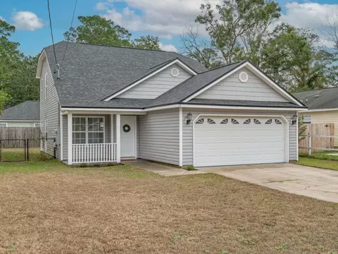 99 Cochise St, Crawfordville, FL 32327