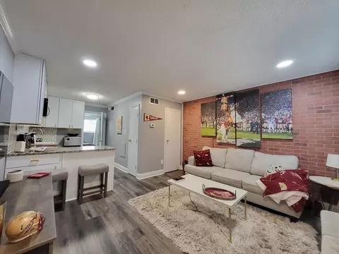 253 Hayden Rd #366, Tallahassee, FL 32304