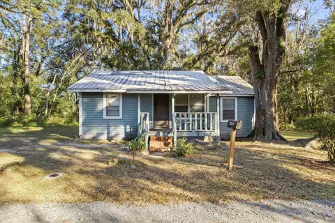 2611 Red Arrow Rd, Tallahassee, FL 32301