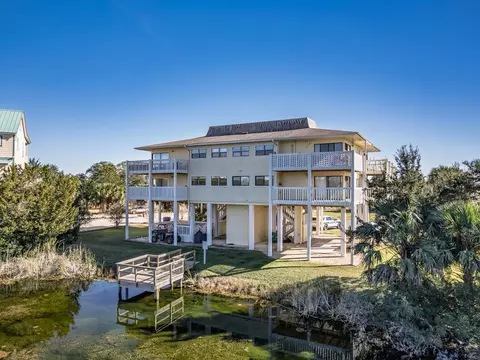 36 Sea Breeze Dr #3, Crawfordville, FL 32327