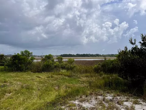 157 Timber Island Rd, Carrabelle, FL 32322