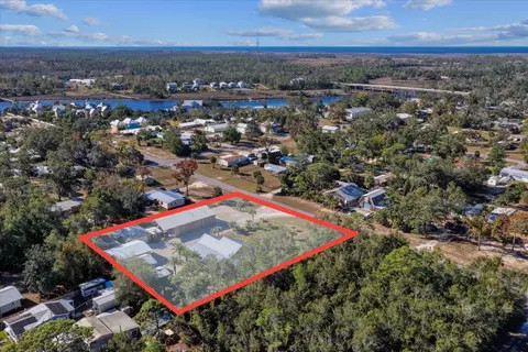 View/Area - 218 SE Thirteenth St, Steinhatchee, FL 32359 photo 3 of 12
