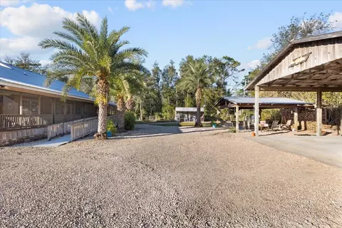 Exterior - 218 SE Thirteenth St, Steinhatchee, FL 32359 photo 21 of 22