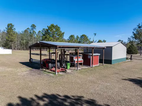 272 NE Cactus Ave, Lee, FL 32059 photo 11
