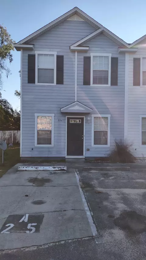 25 Old Courthouse Way # A, Crawfordville, FL 32327