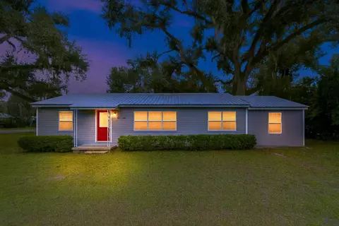 401 W Ash St, Perry, FL 32347 photo 2