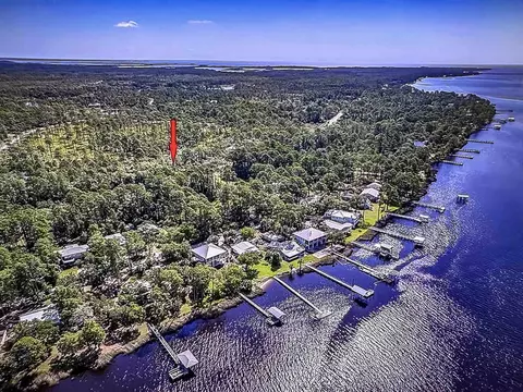 2 Ramsey Way, Panacea, FL 32346