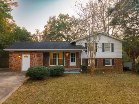 2003 Scenic Rd, Tallahassee, FL 32303