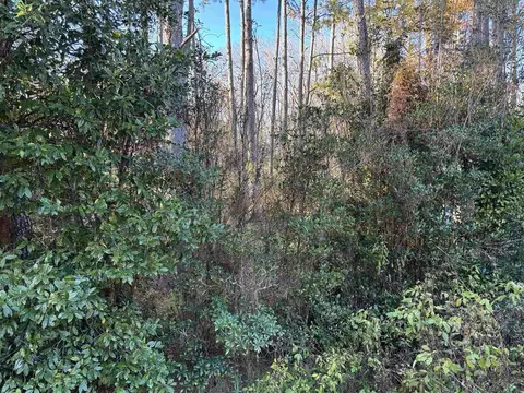Nnn Box Wood Court, Tallahassee, FL 32303
