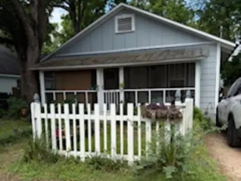 808 Goodbread Ln, Tallahassee, FL 32303