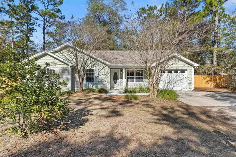 5 Midway Ct, Crawfordville, FL 32327