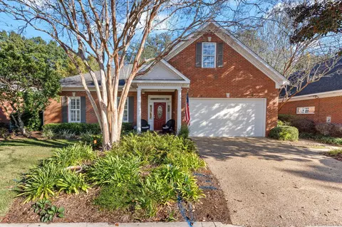 812 Greenbrier Ln, Tallahassee, FL 32308