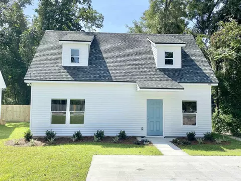 220 Dr Martin Luther King Jr Mem Rd, Crawfordville, FL 32327