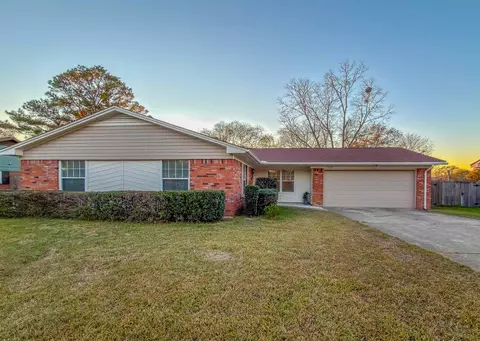 2304 Clara Kee Blvd, Tallahassee, FL 32303