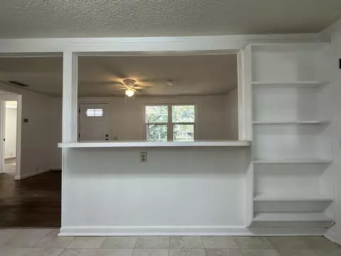 Living - 11842 Charles Holden Rd, Greenville, FL 32331 photo 3 of 4