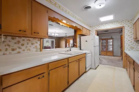 Kitchen - 2655 Foley Cut Off Rd, Perry, FL 32348 photo 2 of 2
