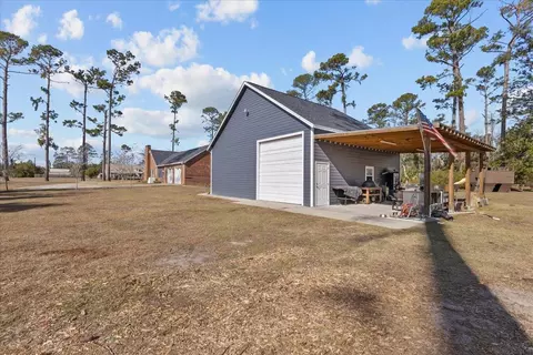 Exterior - 200 N Cheryl Dr, Perry, FL 32347 photo 13 of 25