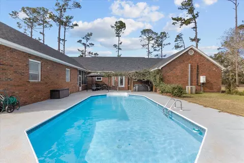 Exterior - 200 N Cheryl Dr, Perry, FL 32347 photo 6 of 25