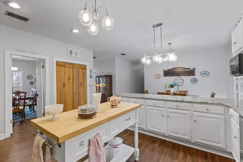 Kitchen - 200 N Cheryl Dr, Perry, FL 32347 photo 4 of 5